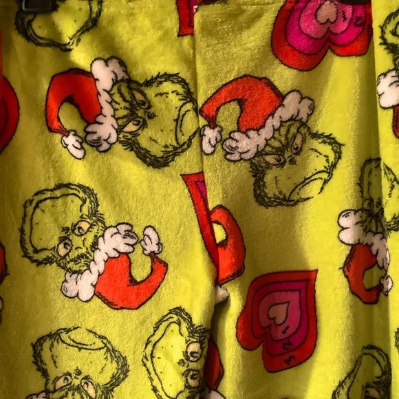 GRINCH Women’s Medium Santa Heart Toss Holiday Lounge Pants - Picture 4 of 4